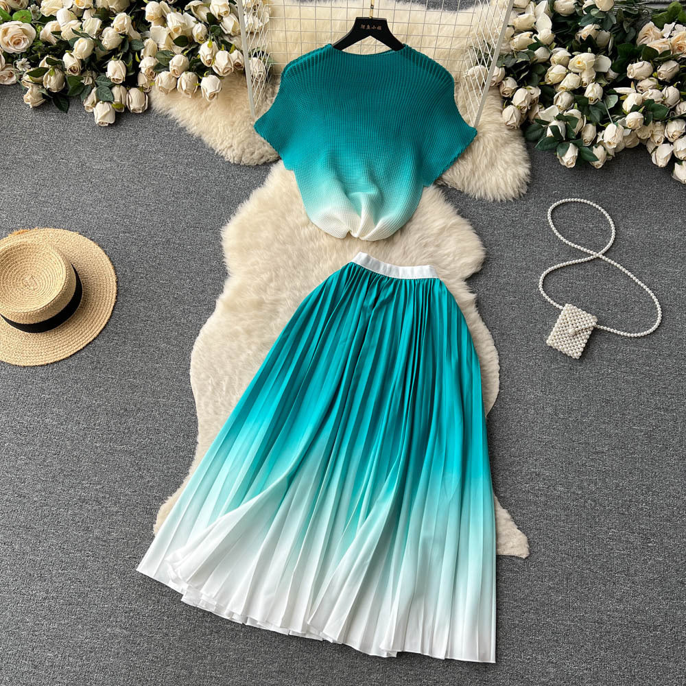 Stretch Short-sleeved Top High Waist Pleated Skirt Two-piece Set