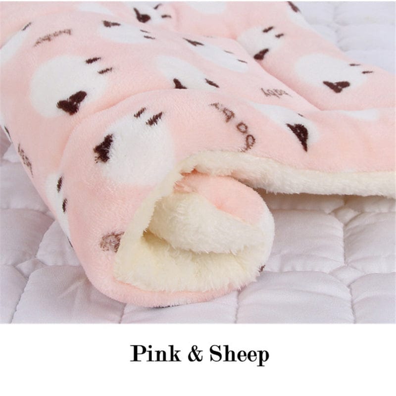 Soft Flannel Thickened Pet Soft Fleece Pad Pet Blanket Bed Mat for Puppy Dog Cat Sofa Cushion Home Rug Keep Warm Sleeping Cover