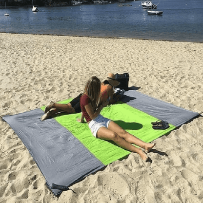 Ms Sandy™ Sand-Free Beach Mat